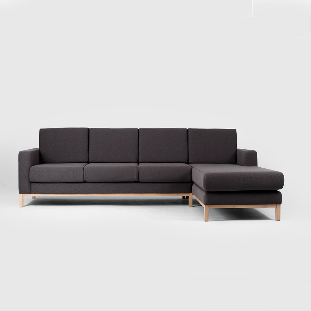 Ecksofa mit Chaiselongue Rechts, 4-Sziter, aus Stoff Scandic Large Anthrazit (1)