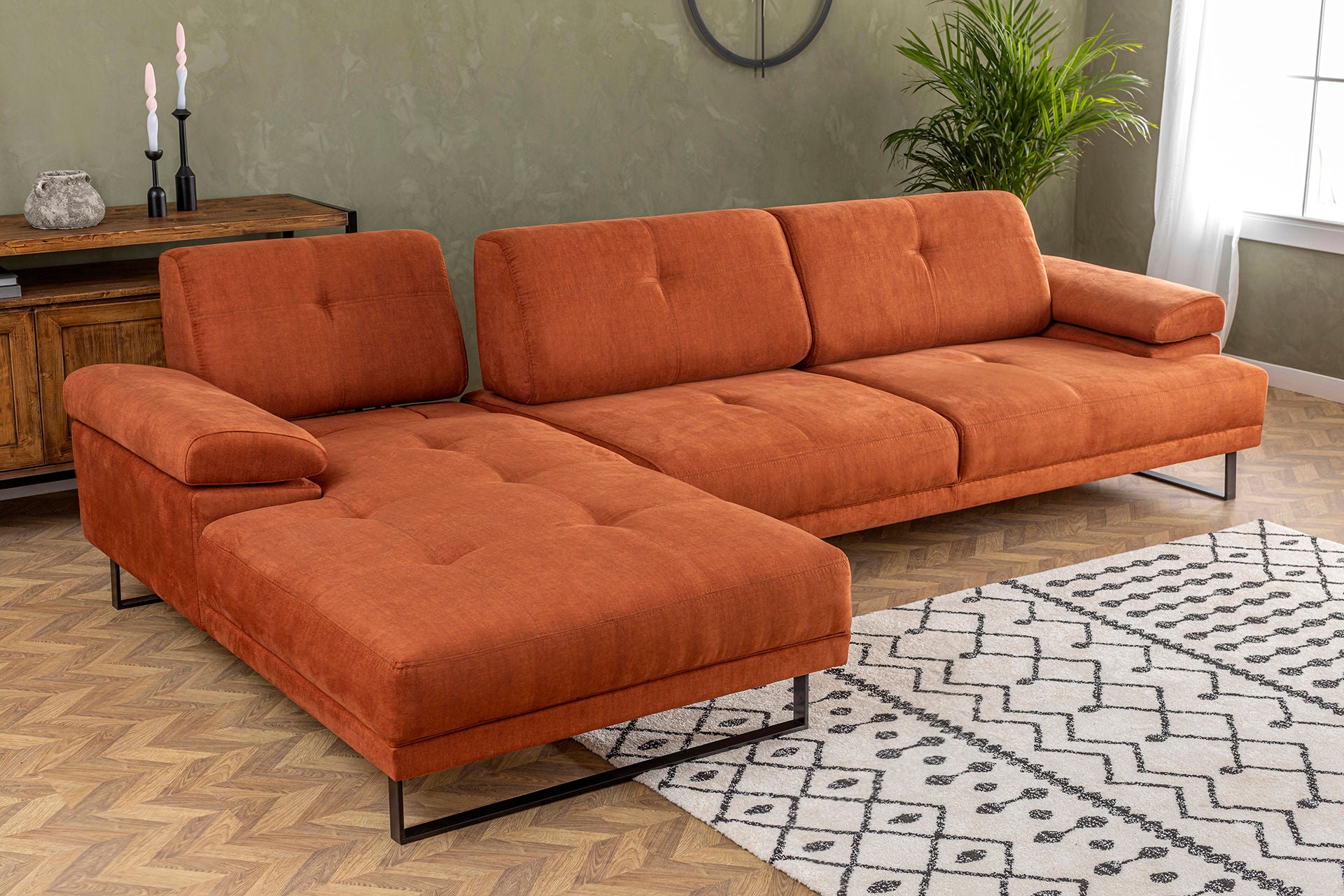 Ecksofa mit Chaiselongue Links, 3-Sitzer, aus Stoff, Mustang Small Orange (3)