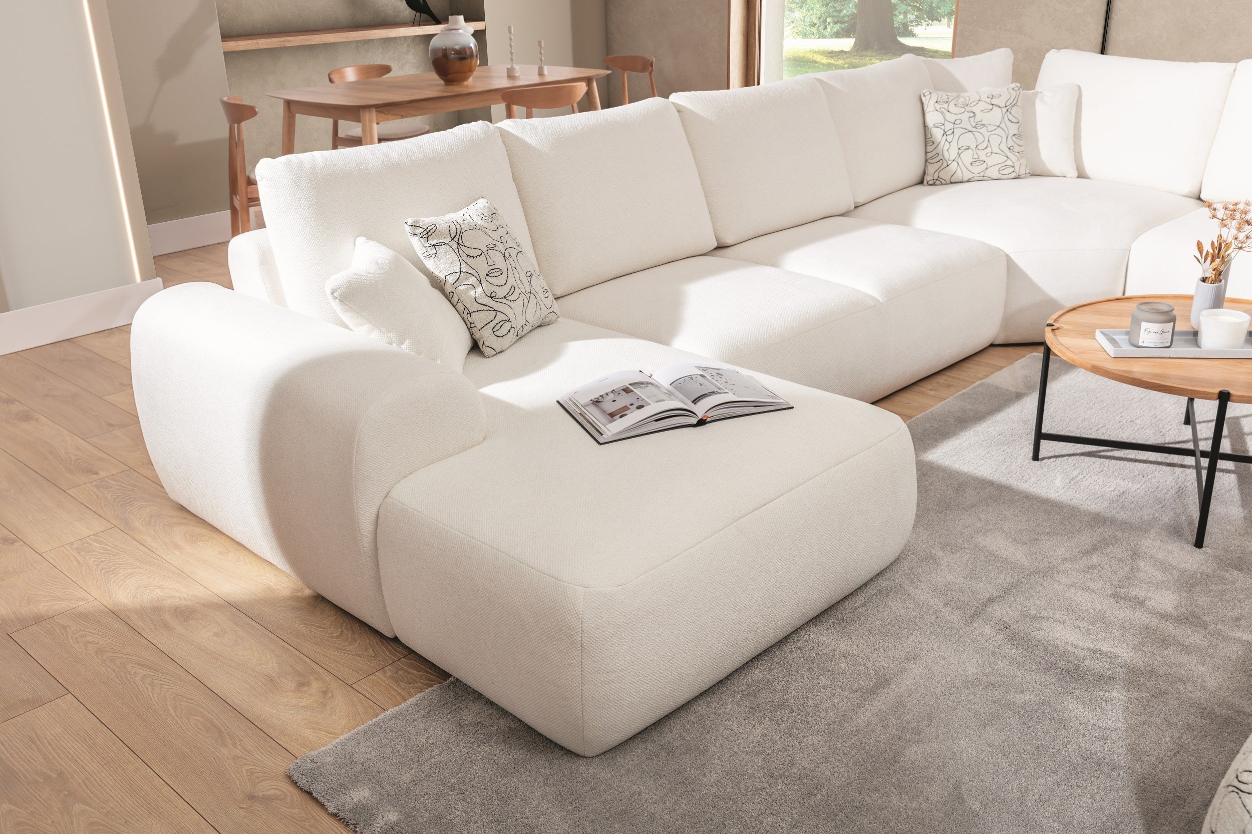 Ecksofa mit Chaiselongue Links, 6-Sitzer, aus Stoff, Dionisia Weiß (1)