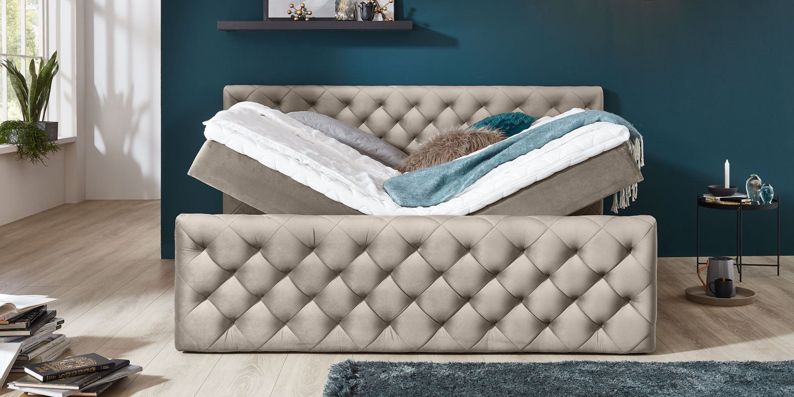 Boxspringbett mit Bettkasten, aus Samtstoff, Lauria Cappuccino (5)